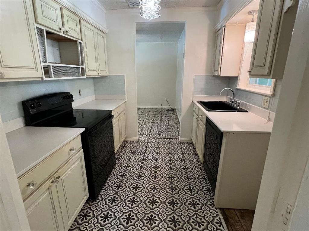 143 Brookshire Avenue Property Photo 4