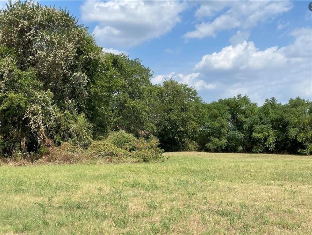 1205 Renick Property Photo 3