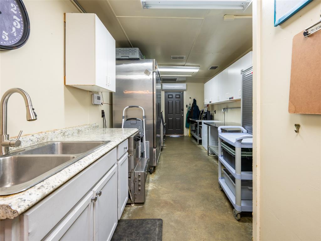 10204 Cr 3807 Property Photo 17