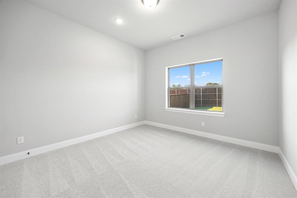 2221 Village Trail Property Photo 29