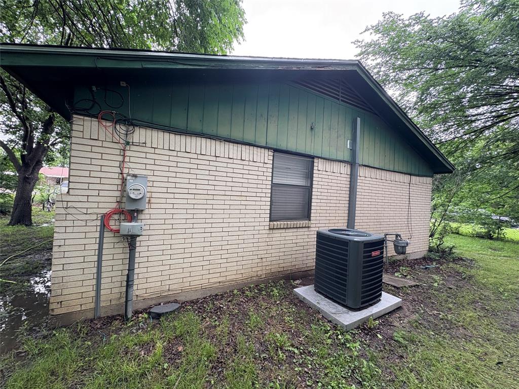 733 Plymouth Drive Property Photo 1