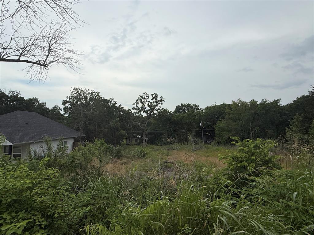 720 E Woodard Property Photo 1