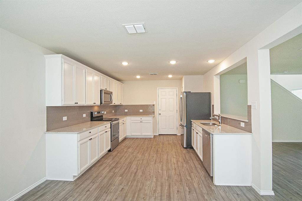 1544 Vega Drive Property Photo 8