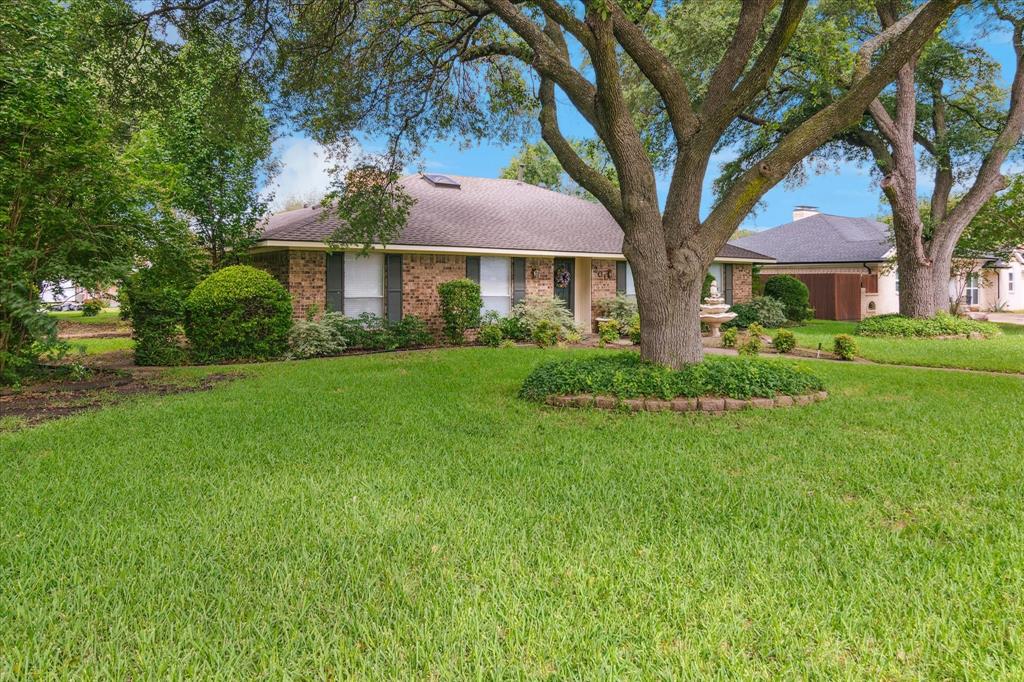 201 Harris Drive Property Photo 3