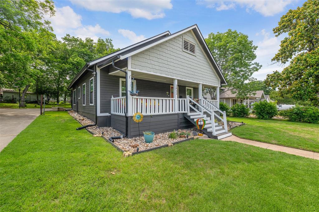 2832 Forest Avenue Property Photo 1
