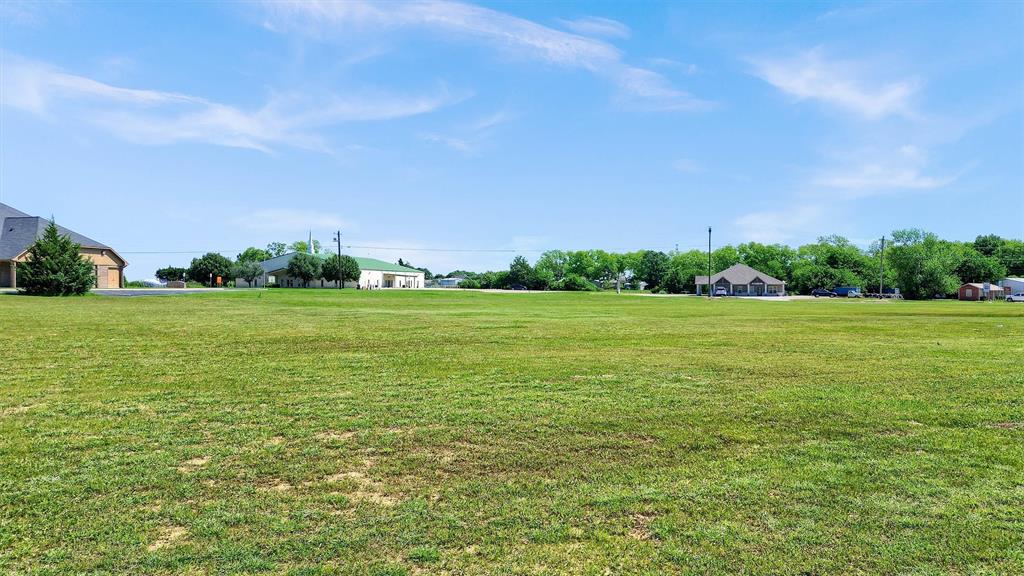 307 Ella Property Photo 11