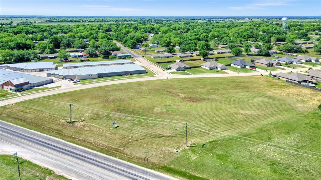 307 Ella Property Photo 14