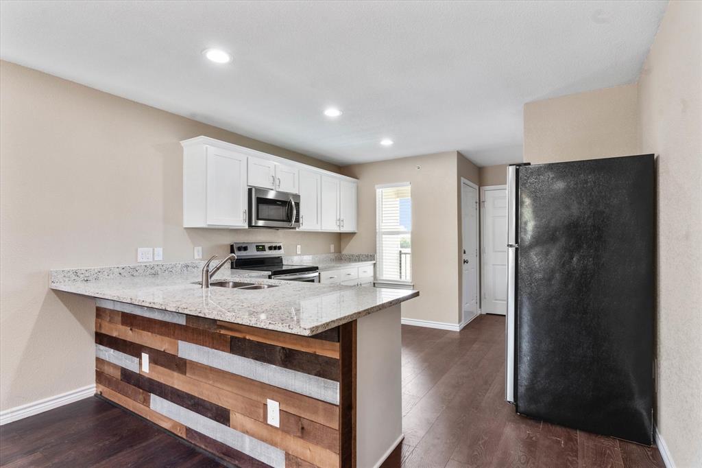 1406 Courtney Place C Property Photo 1