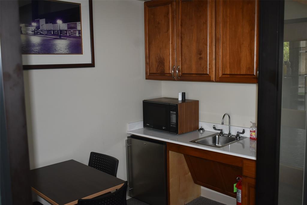 223 Mckinney Street C Property Photo 6