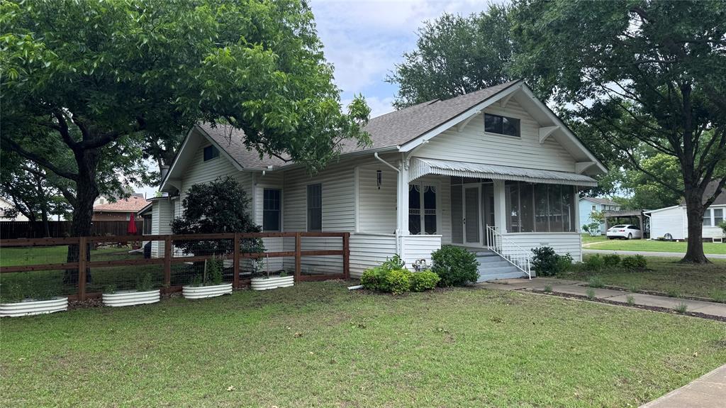 573 S Preston Avenue Property Photo 1