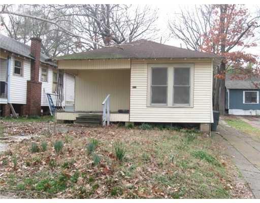 319 Robinson Place Property Photo 1