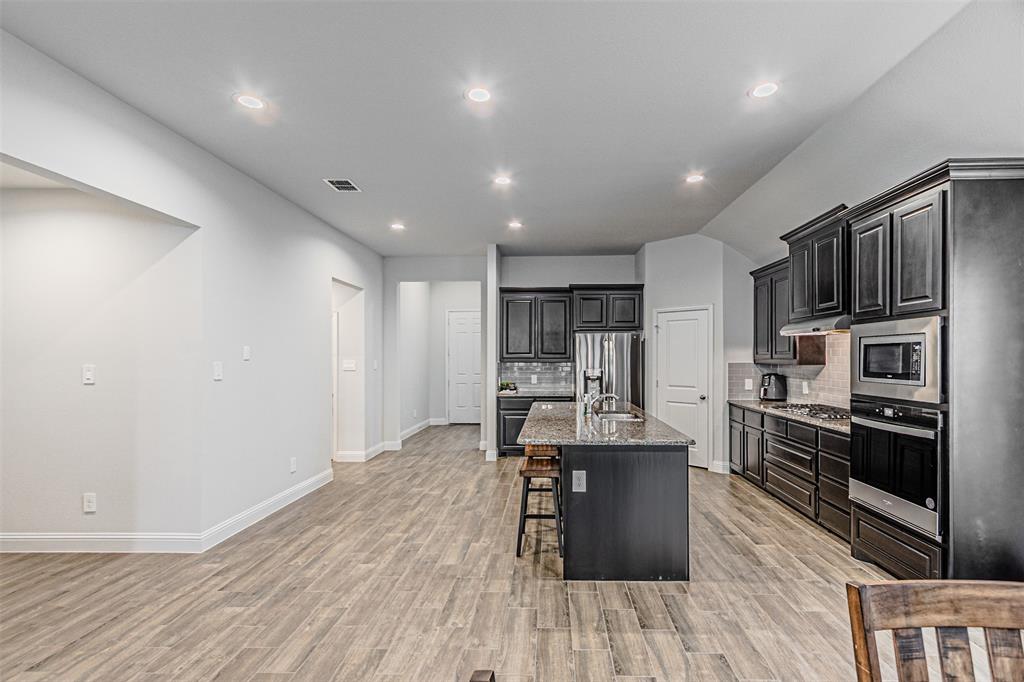 5241 Markham Ferry Drive Property Photo 6
