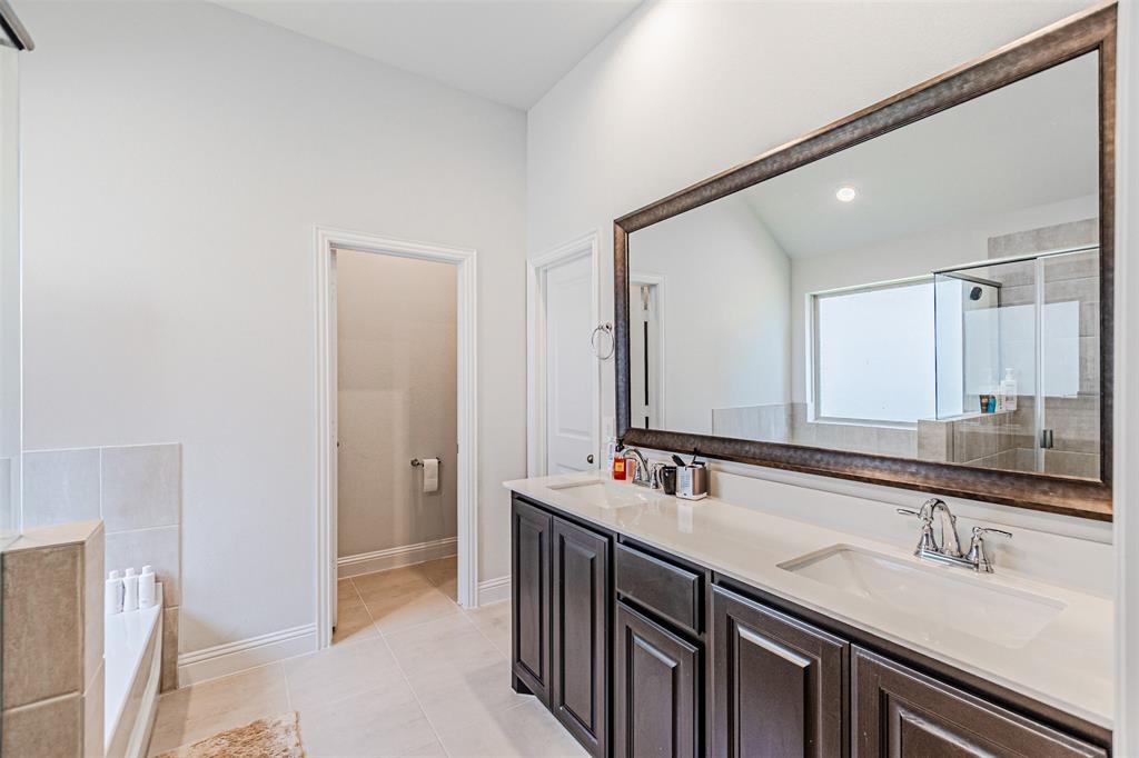5241 Markham Ferry Drive Property Photo 18