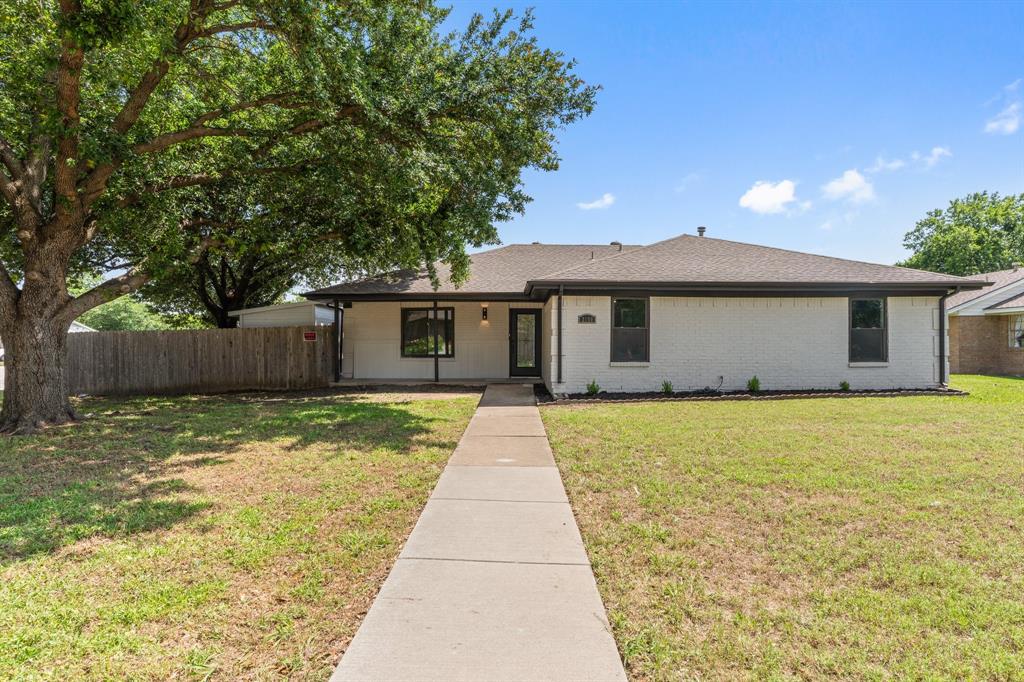 2150 Wellington Drive Property Photo 1