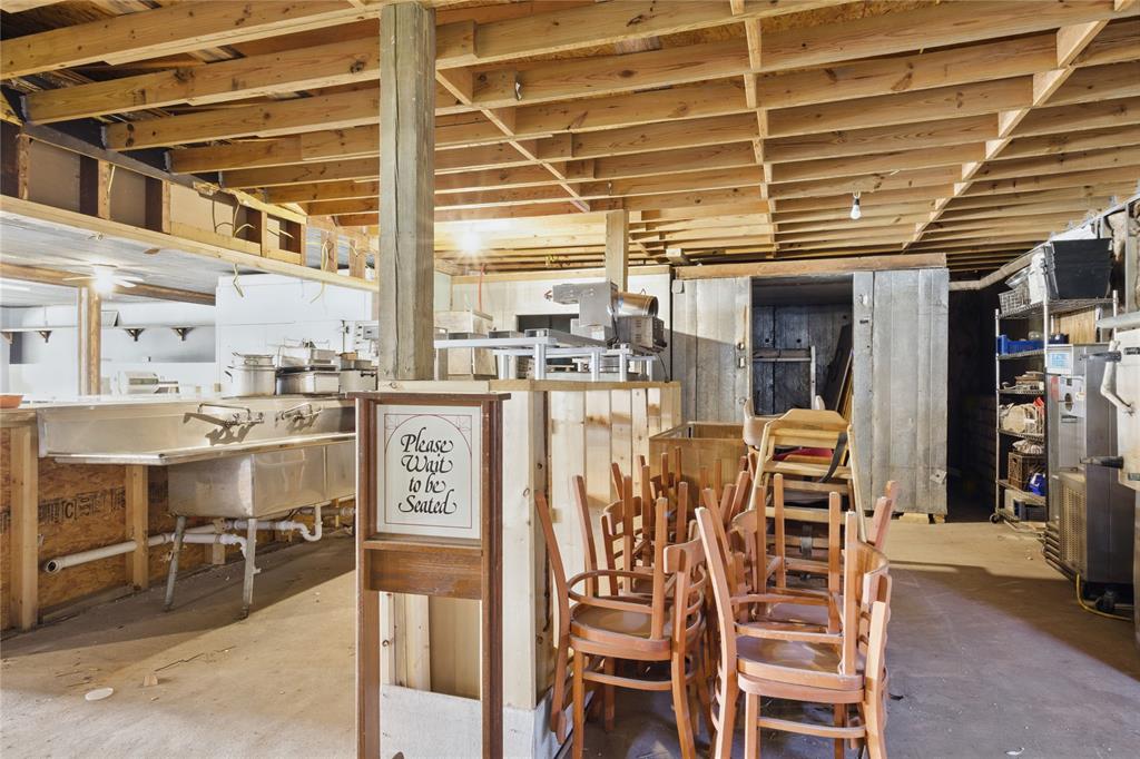 211 E Main Fish Diner Street Property Photo 14