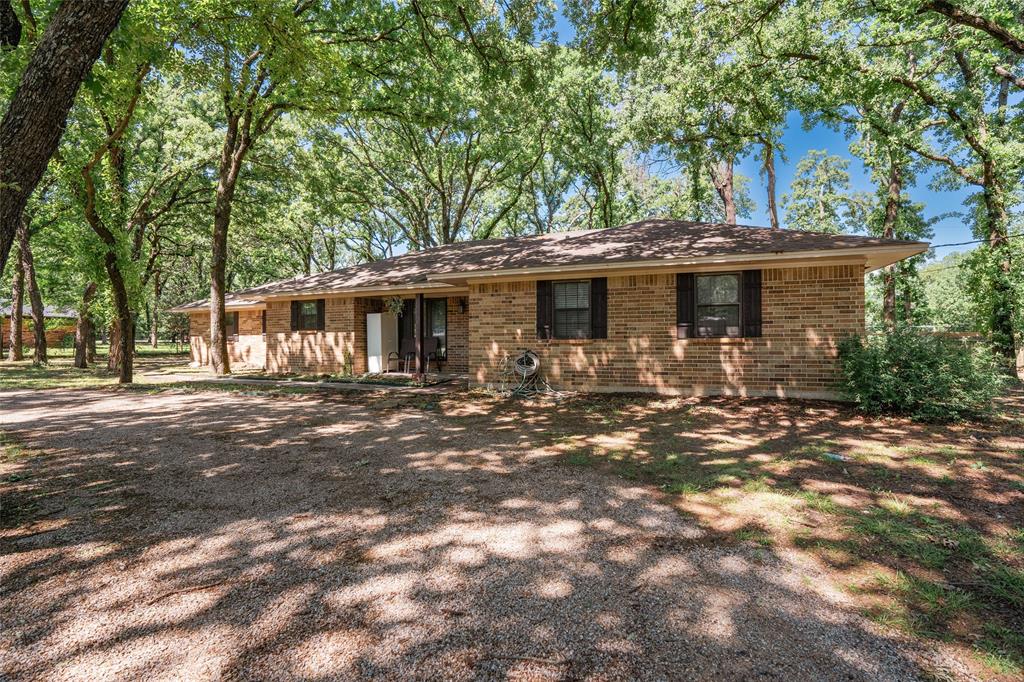 508 Squires Lane Property Photo 1