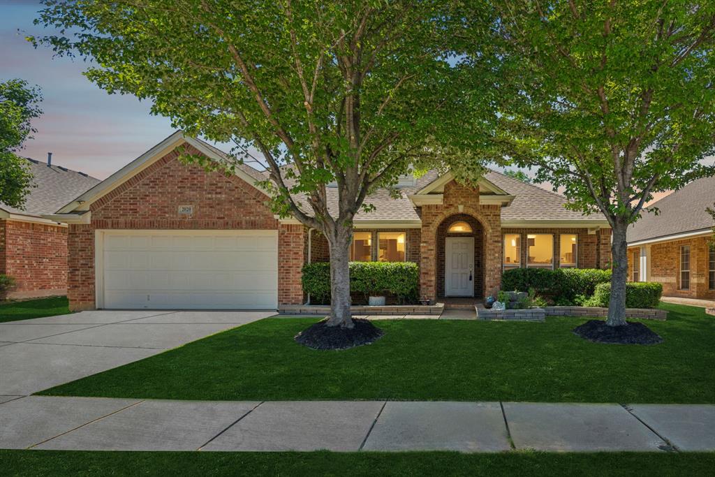 2020 El Camino Drive Property Photo 1
