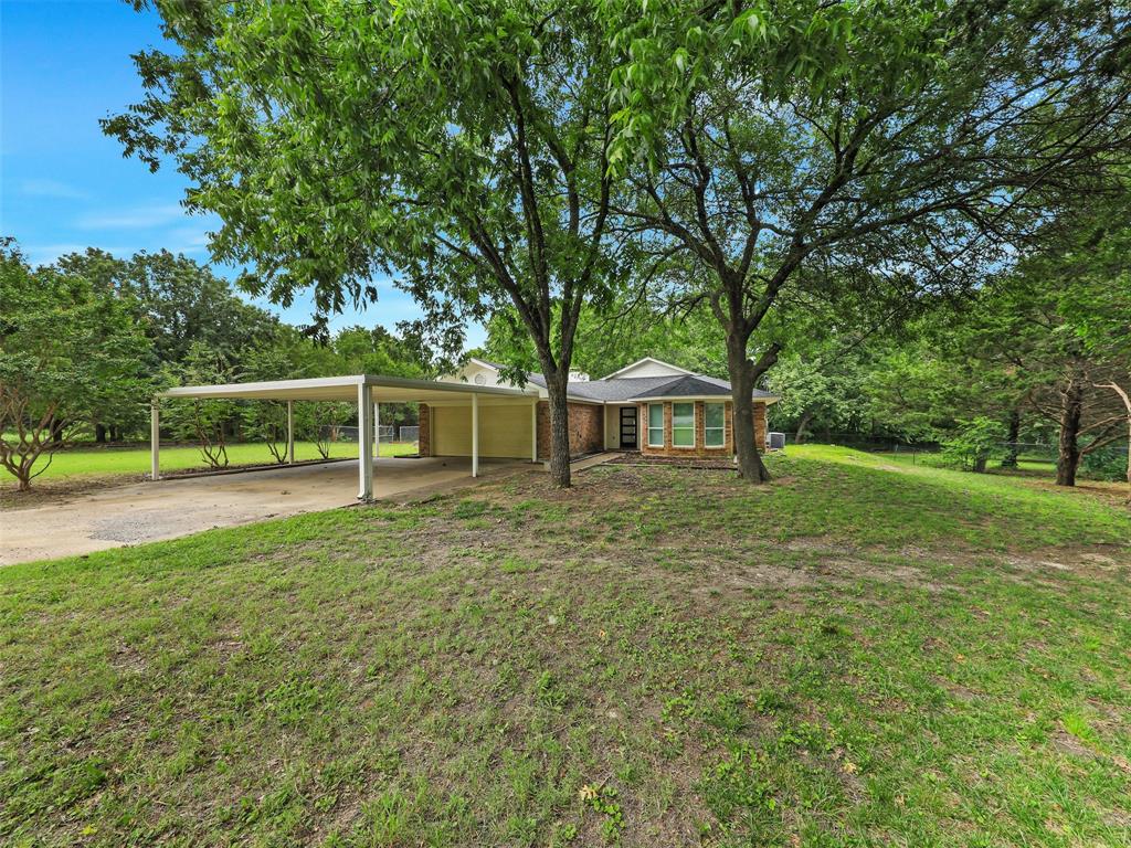 351 Oak Creek Drive Property Photo 2