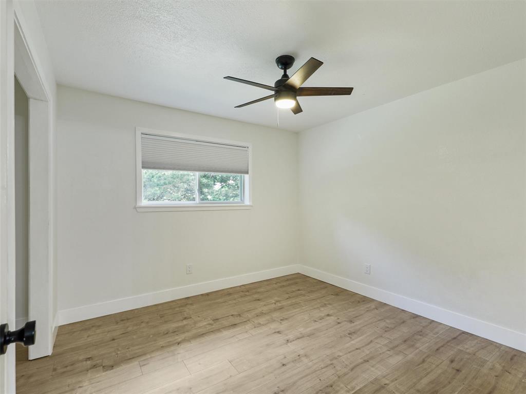 351 Oak Creek Drive Property Photo 14