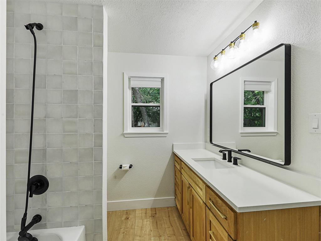 351 Oak Creek Drive Property Photo 21