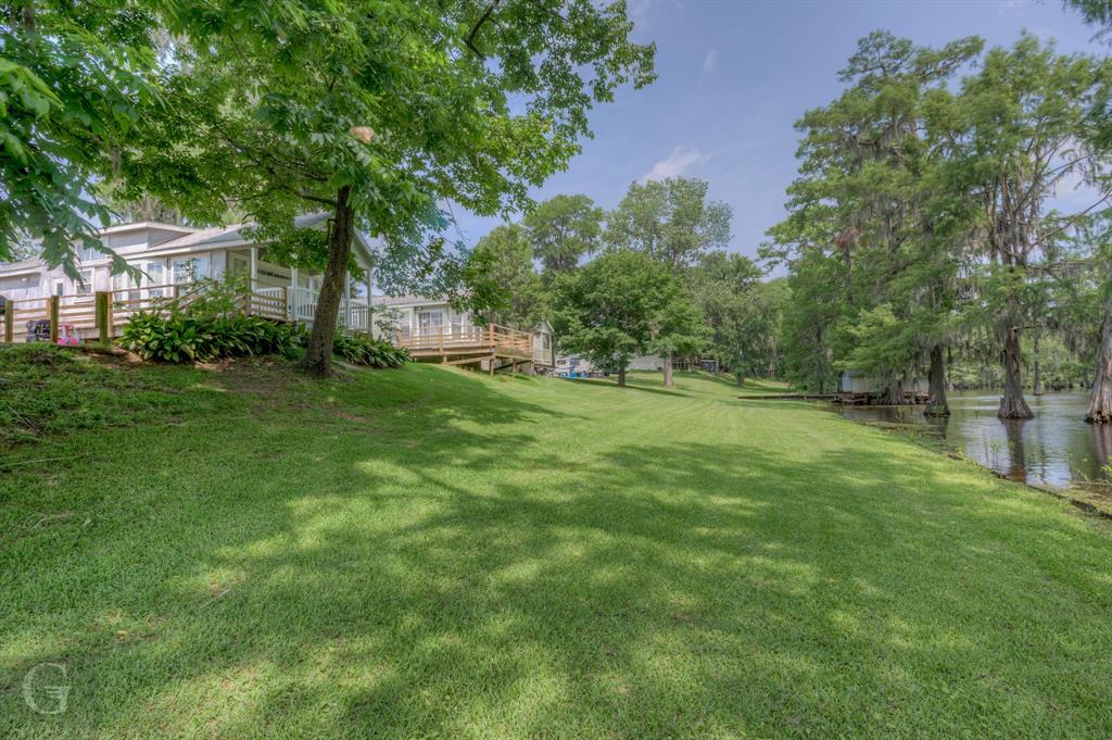 315 Lakeview Circle Property Photo 6