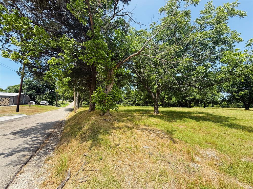 1104 O'neal Street Property Photo 6
