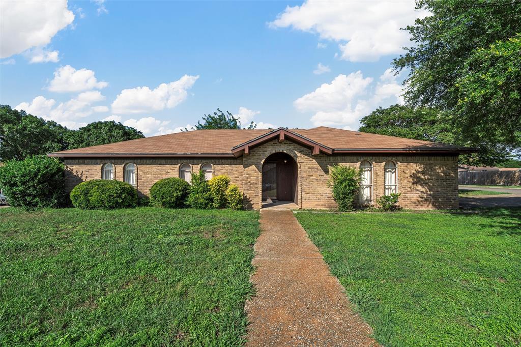 300 Travis Lane Property Photo 1