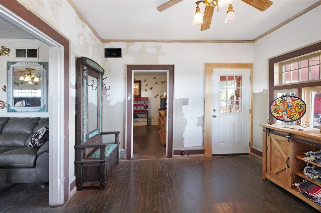 1001b E Hubbard Street Property Photo 7