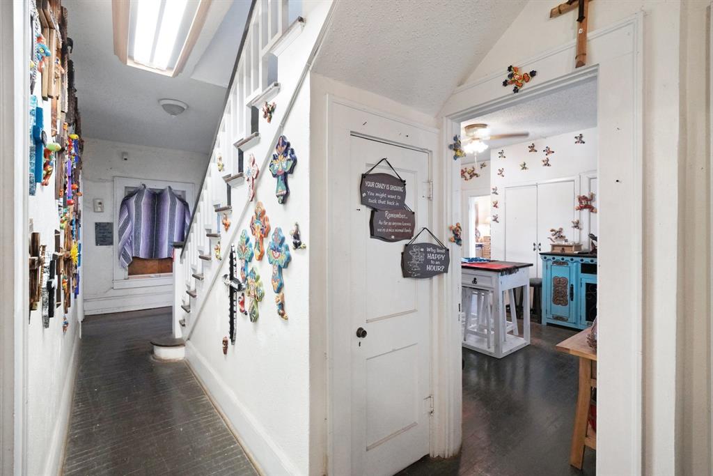 1001b E Hubbard Street Property Photo 11