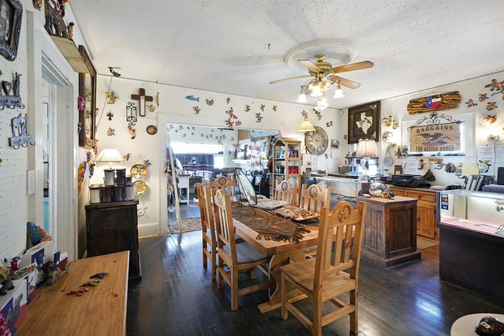 1001b E Hubbard Street Property Photo 12