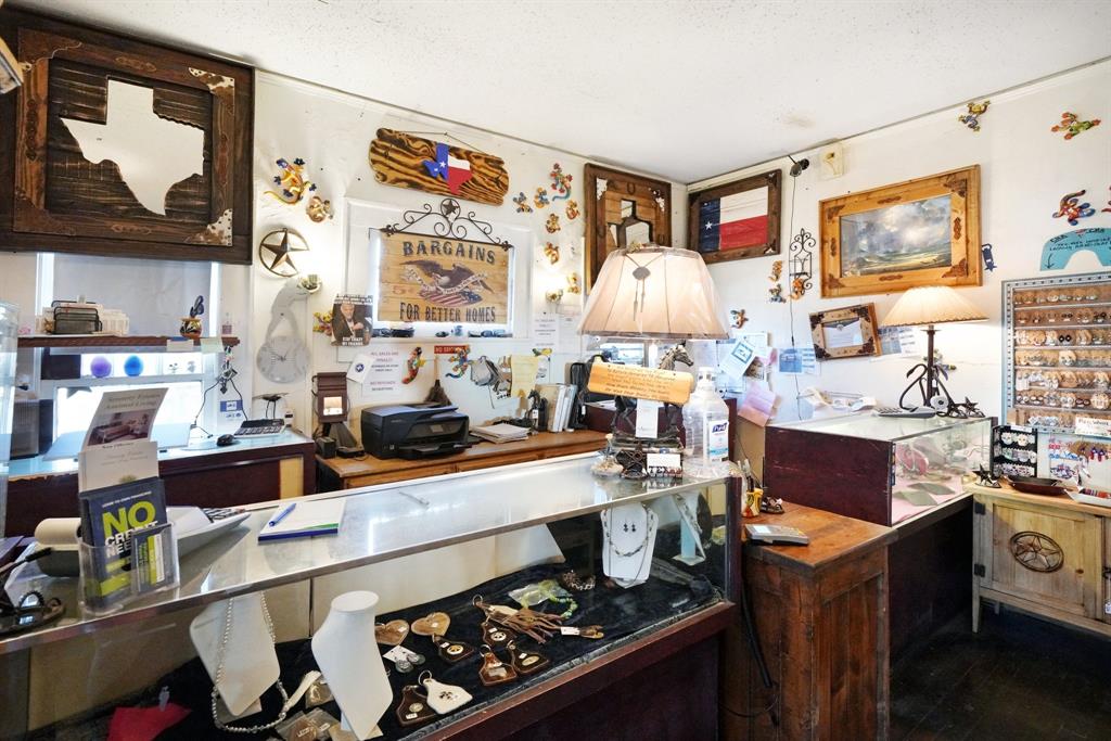 1001b E Hubbard Street Property Photo 13