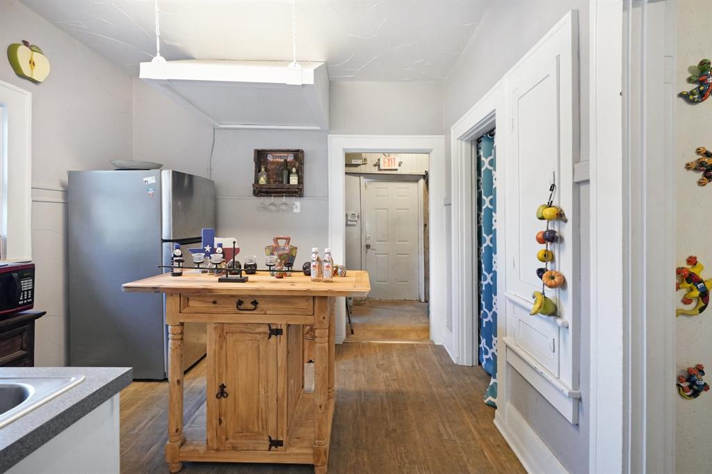 1001b E Hubbard Street Property Photo 16