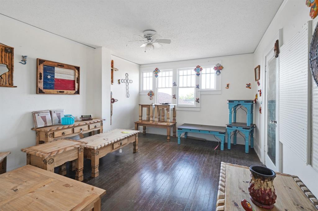 1001b E Hubbard Street Property Photo 21