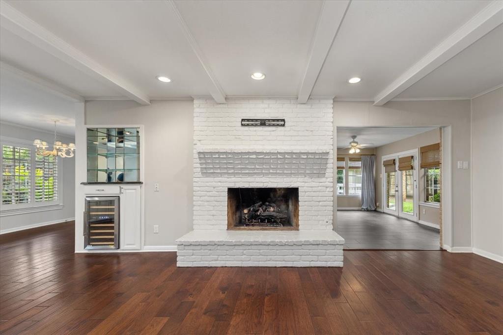 4517 Cloudview Road Property Photo 4