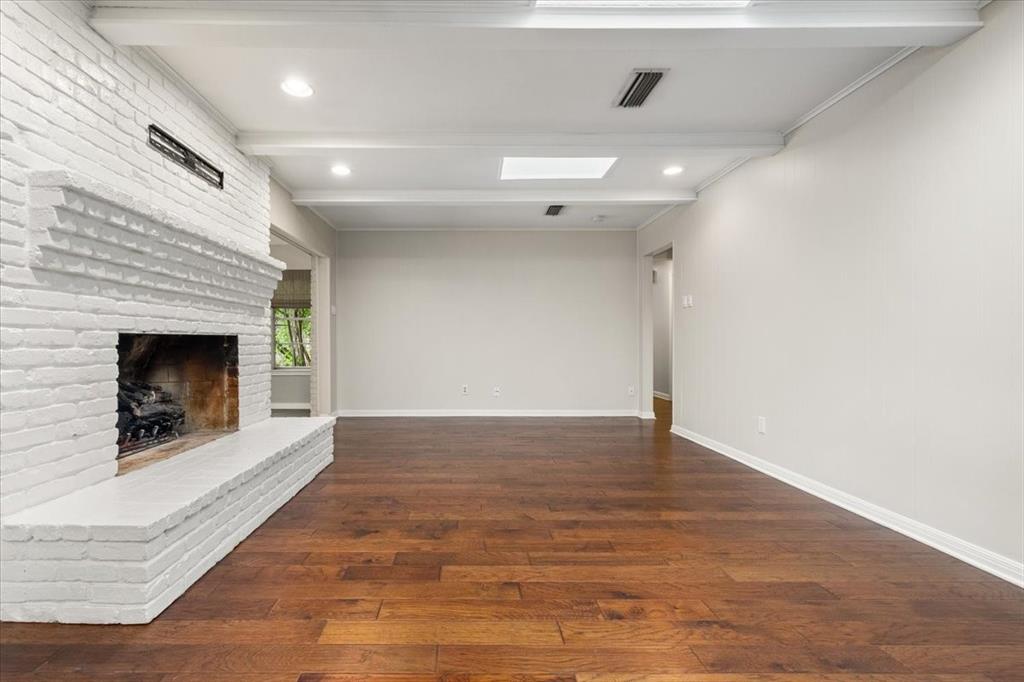 4517 Cloudview Road Property Photo 5