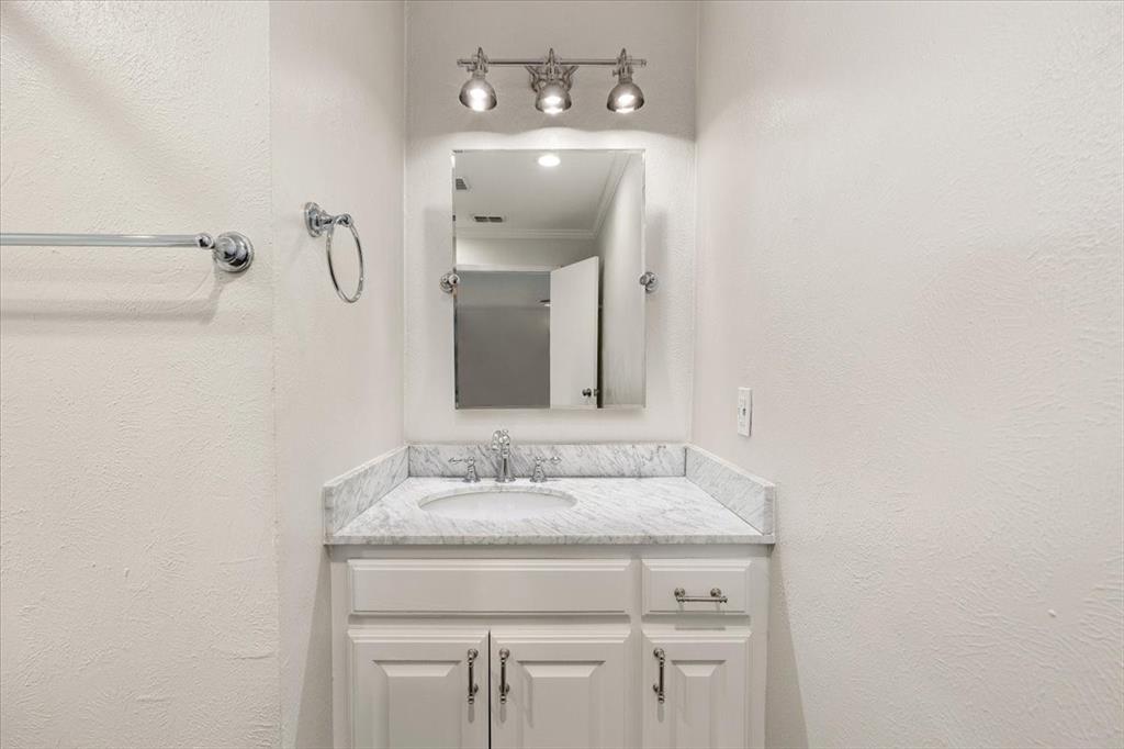 4517 Cloudview Road Property Photo 19