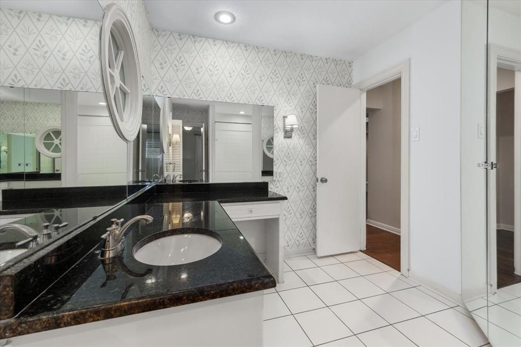 4517 Cloudview Road Property Photo 23