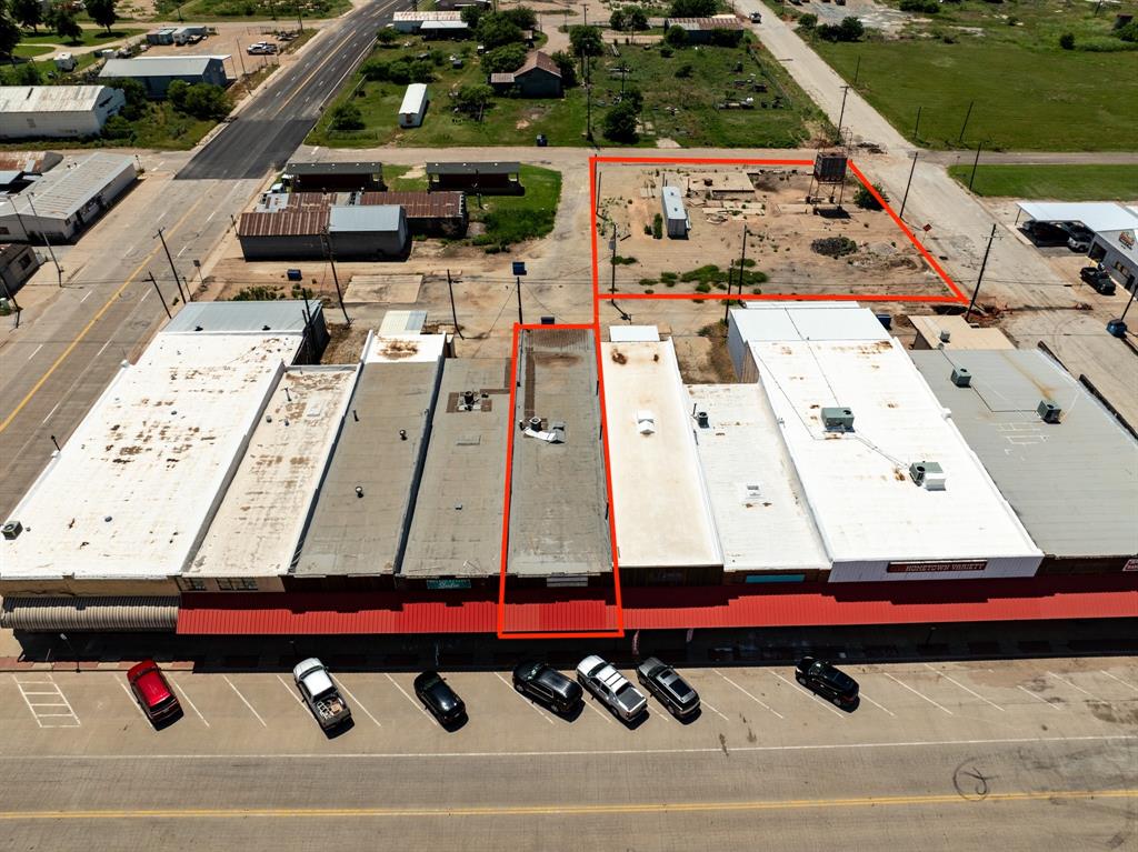 110 N Central Avenue Property Photo 26