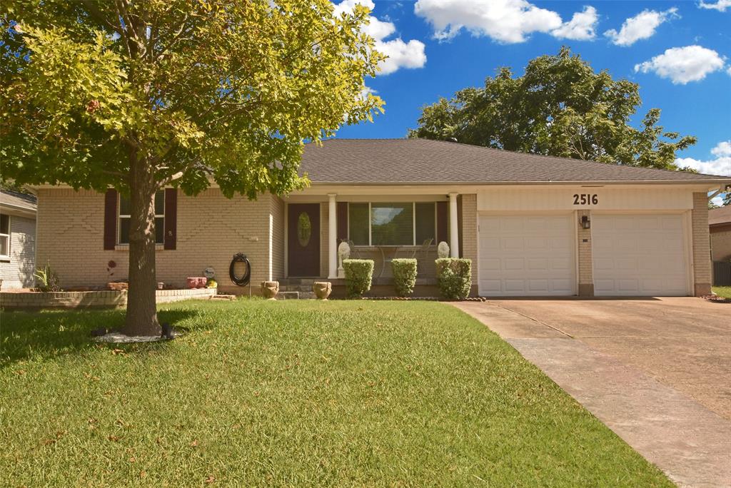 2516 Telegraph Avenue Property Photo 1