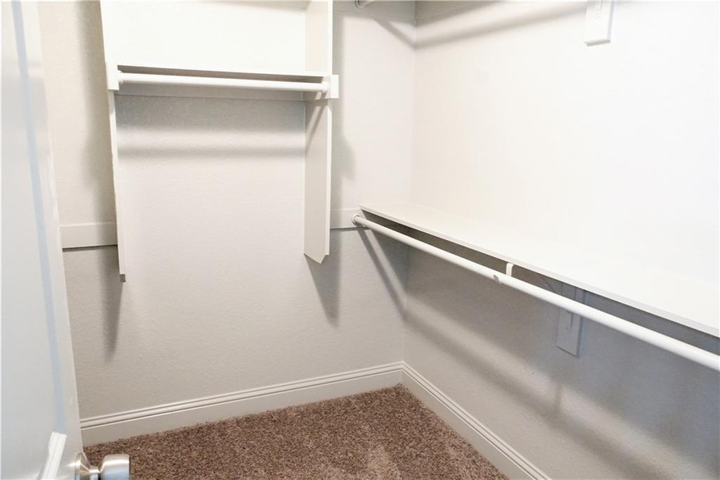 424 E Nelson Street Property Photo 12