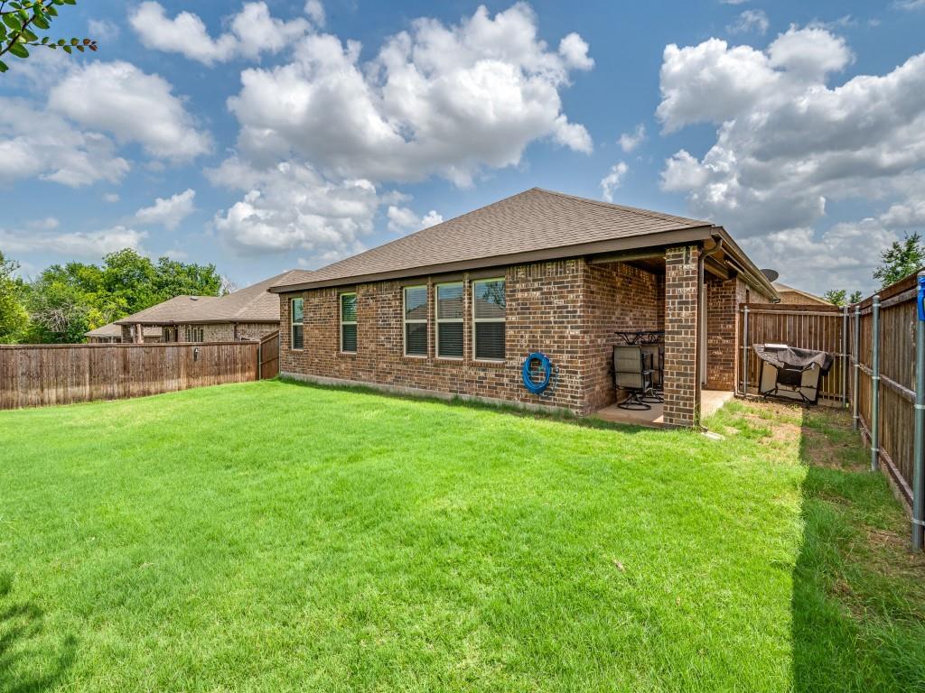 1008 Bois D Arc Lane Property Photo 3