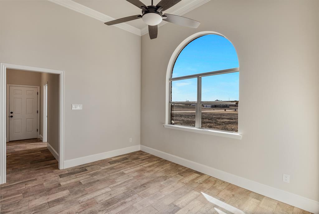1022 Foolish Pleasure Drive Property Photo 9