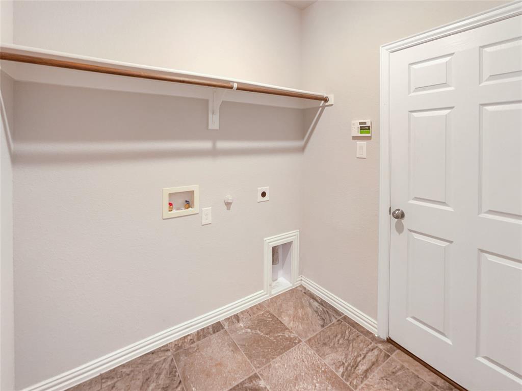 233 Stonegate Way Property Photo 14