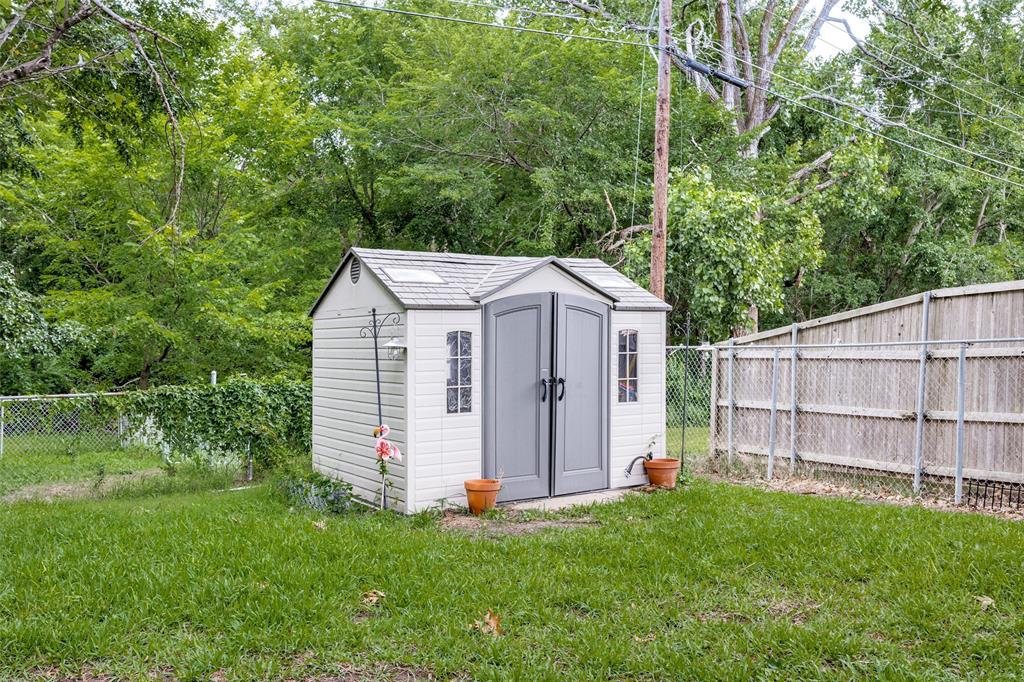4920 Brookhollow Drive Property Photo 20