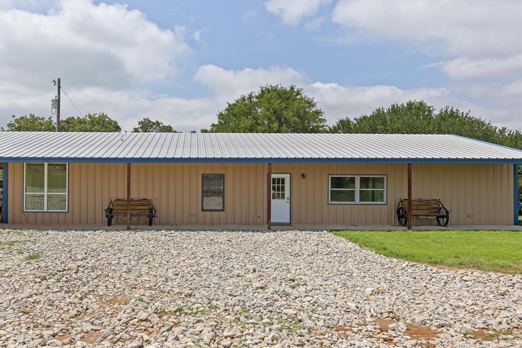 6111 Wild Cat Knob Road Property Photo 1
