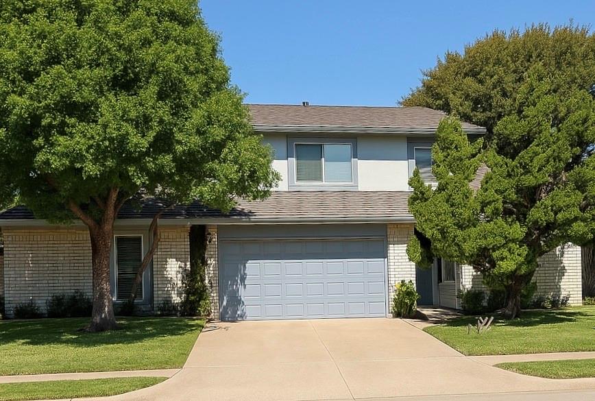 8907 Club Creek Circle Property Photo 1