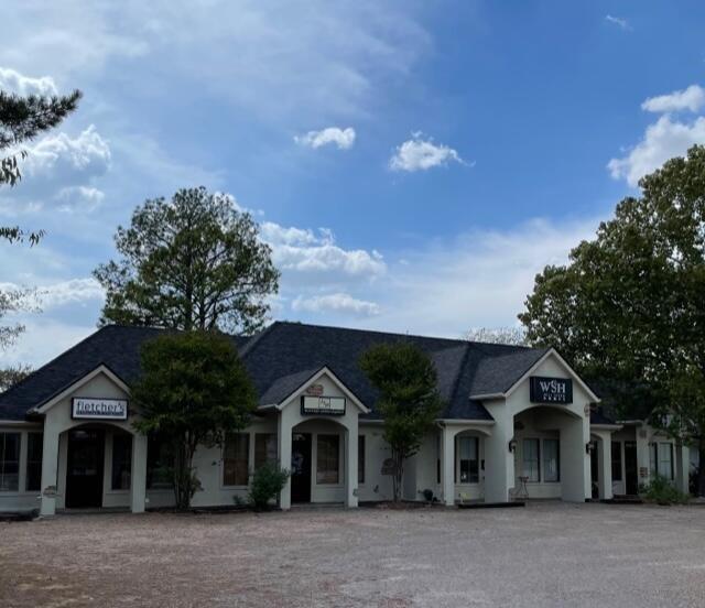 1208 Fall Creek Highway E Property Photo 1