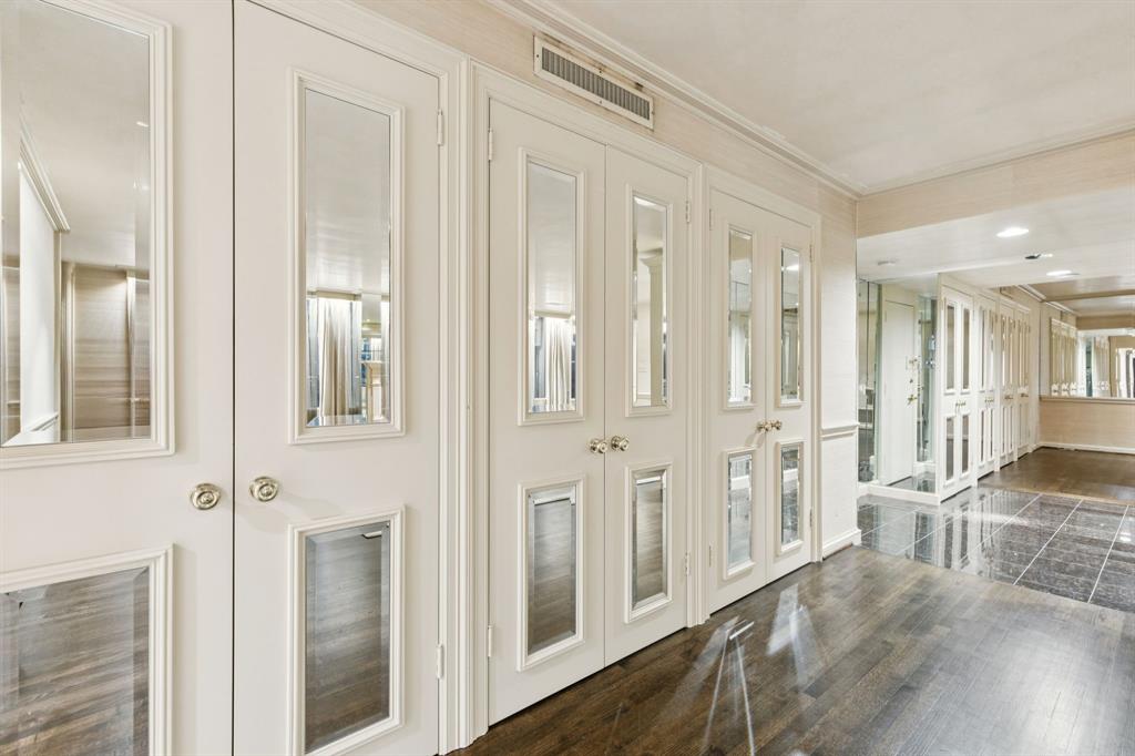 3525 Turtle Creek Boulevard Property Photo 6