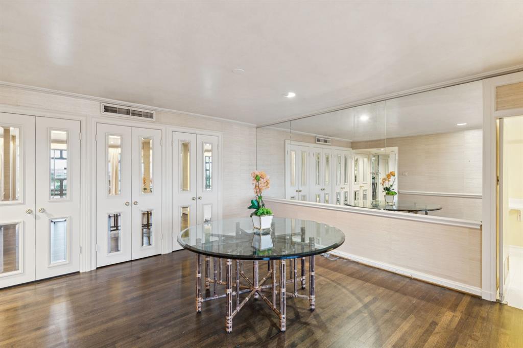 3525 Turtle Creek Boulevard Property Photo 8