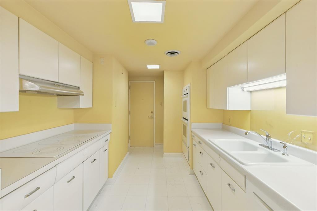 3525 Turtle Creek Boulevard Property Photo 15